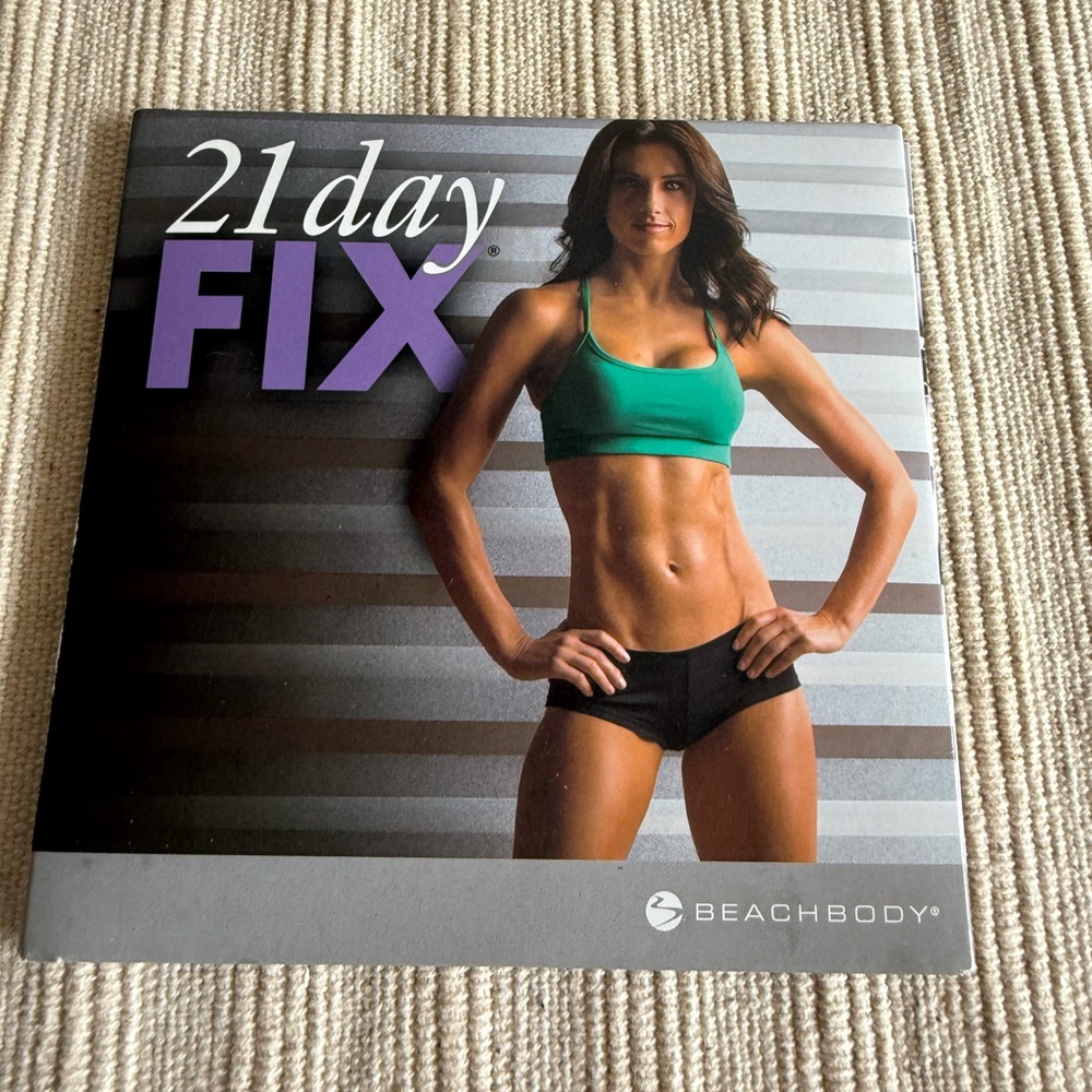 Beachbody 21 Day Fix DVD - Green and Black